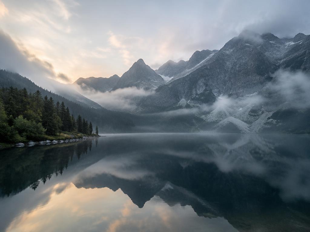 Morskie Oko od słowackiej strony